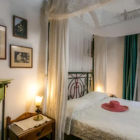 Ifigenia Lux Maisonette In Oldtown And In Theriso Vilage 14 Km Outside Of Chania