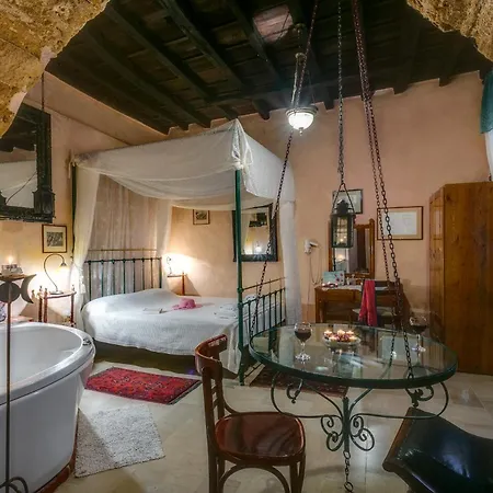아파트 Ifigenia Lux Maisonette In Oldtown And In Theriso Vilage 14 Km Outside Of Chania *