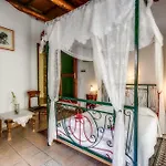 Ifigenia Lux Maisonette In Oldtown And In Theriso Vilage 14 Km Outside Of Chania חאניה