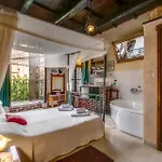 Ifigenia Lux Maisonette In Oldtown And In Theriso Vilage 14 Km Outside Of Chania Apartamento *