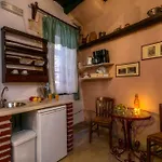 Ifigenia Lux Maisonette In Oldtown And In Theriso Vilage 14 Km Outside Of Chania *