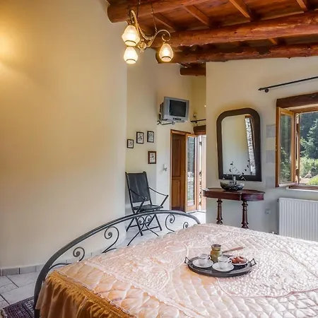 Ifigenia Lux Maisonette In Oldtown And In Theriso Vilage 14 Km Outside Of Chania La Canea