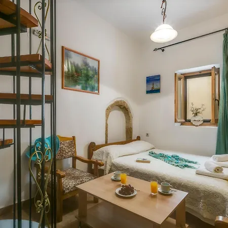 Appartamento Ifigenia Lux Maisonette In Oldtown And In Theriso Vilage 14 Km Outside Of Chania La Canea