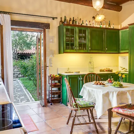 Ifigenia Lux Maisonette In Oldtown And In Theriso Vilage 14 Km Outside Of Chania