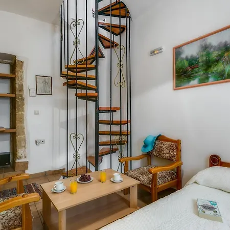 شقة Ifigenia Lux Maisonette In Oldtown And In Theriso Vilage 14 Km Outside Of Chania