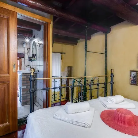 Ifigenia Lux Maisonette In Oldtown And In Theriso Vilage 14 Km Outside Of Chania *