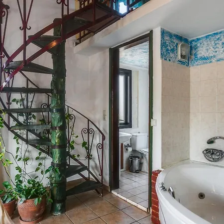 شقة Ifigenia Lux Maisonette In Oldtown And In Theriso Vilage 14 Km Outside Of Chania خانيا