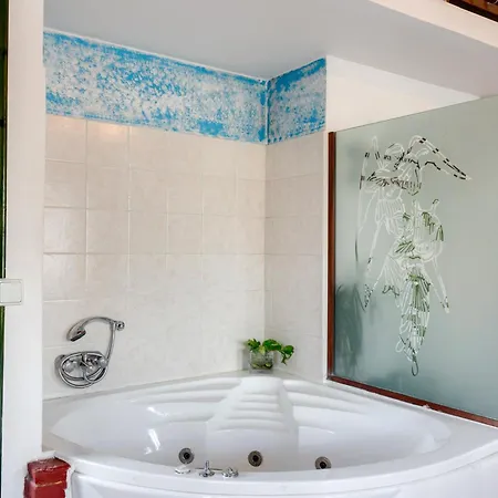 Ifigenia Lux Maisonette In Oldtown And In Theriso Vilage 14 Km Outside Of Chania *