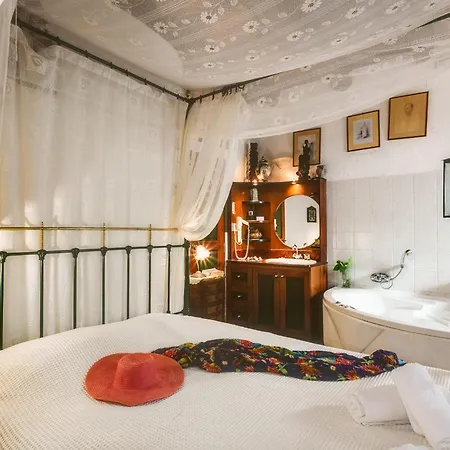 Ifigenia Lux Maisonette In Oldtown And In Theriso Vilage 14 Km Outside Of Chania * خانيا