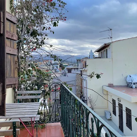 דירה Ifigenia Lux Maisonette In Oldtown And In Theriso Vilage 14 Km Outside Of Chania חאניה