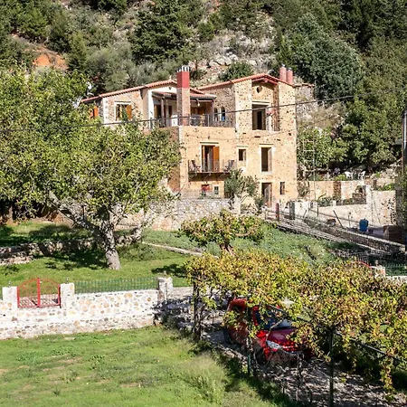 Ifigenia Lux Maisonette In Oldtown And In Theriso Vilage 14 Km Outside Of Chania *