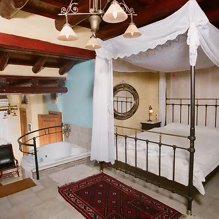 Ifigenia Lux Maisonette In Oldtown And In Theriso Vilage 14 Km Outside Of Chania * Chania (Crete)