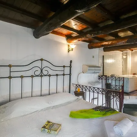 Apartamento Ifigenia Lux Maisonette In Oldtown And In Theriso Vilage 14 Km Outside Of Chania