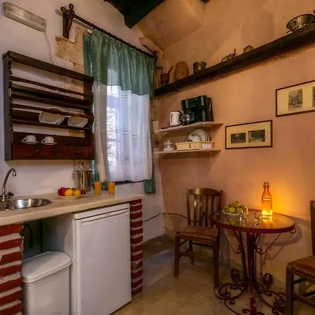 Ifigenia Lux Maisonette In Oldtown And In Theriso Vilage 14 Km Outside Of Chania *